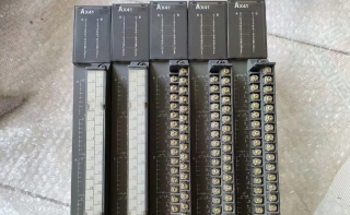 Mitsubishi_I_O_module_AX_41_-_DC
